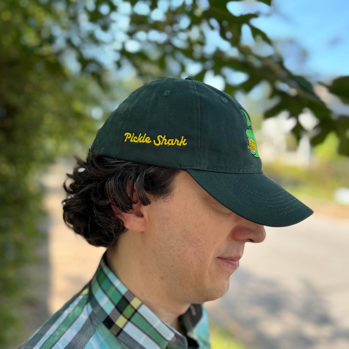 Pickle Shark Brushed Twill Low Profile Cap (unisex) / Hunter Green